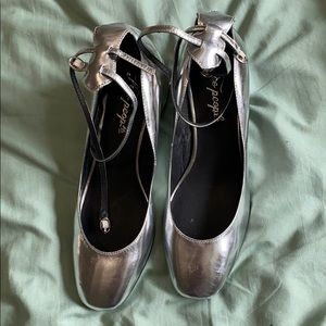 🌟NWOB Free People Silver Metallic Mary Janes